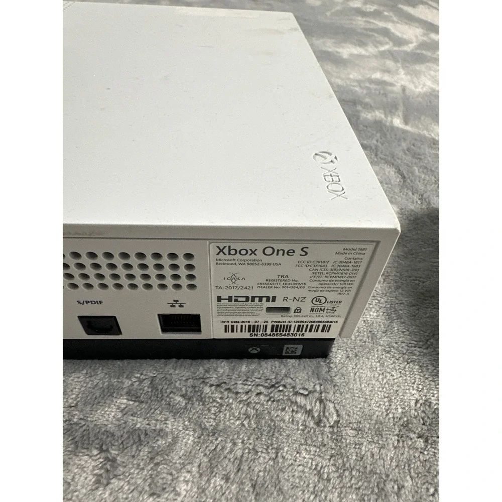 Microsoft Xbox One S 500GB Console Robot White with Black Wireless Controller